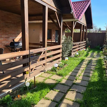 아파트 Betyar Apartmanhazak *